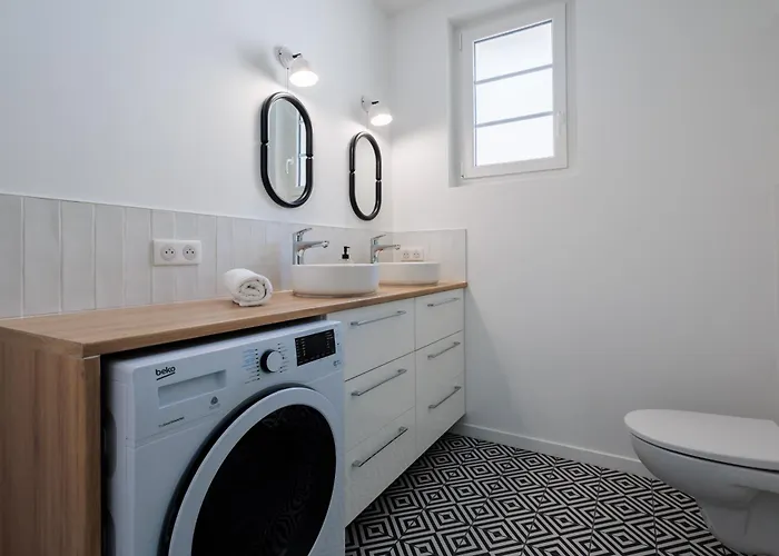 8 Pers - 3 - Parking Gratuit Proche Pau