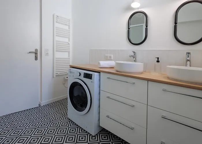 8 Pers - 3 - Parking Gratuit Proche * Pau